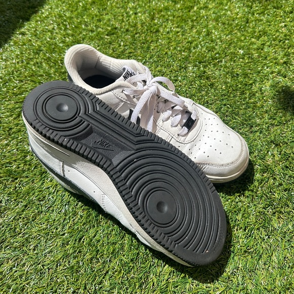 Nike Airforce 1s - Picture 4 of 4